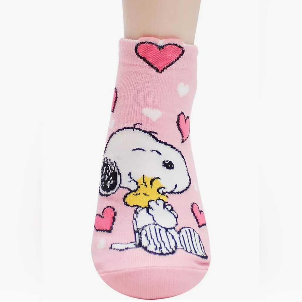 🥜Snoopy Character Socks Bundle of 4! - Picture 6 of 8